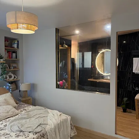 Apartment Cosy 2min From The Sea